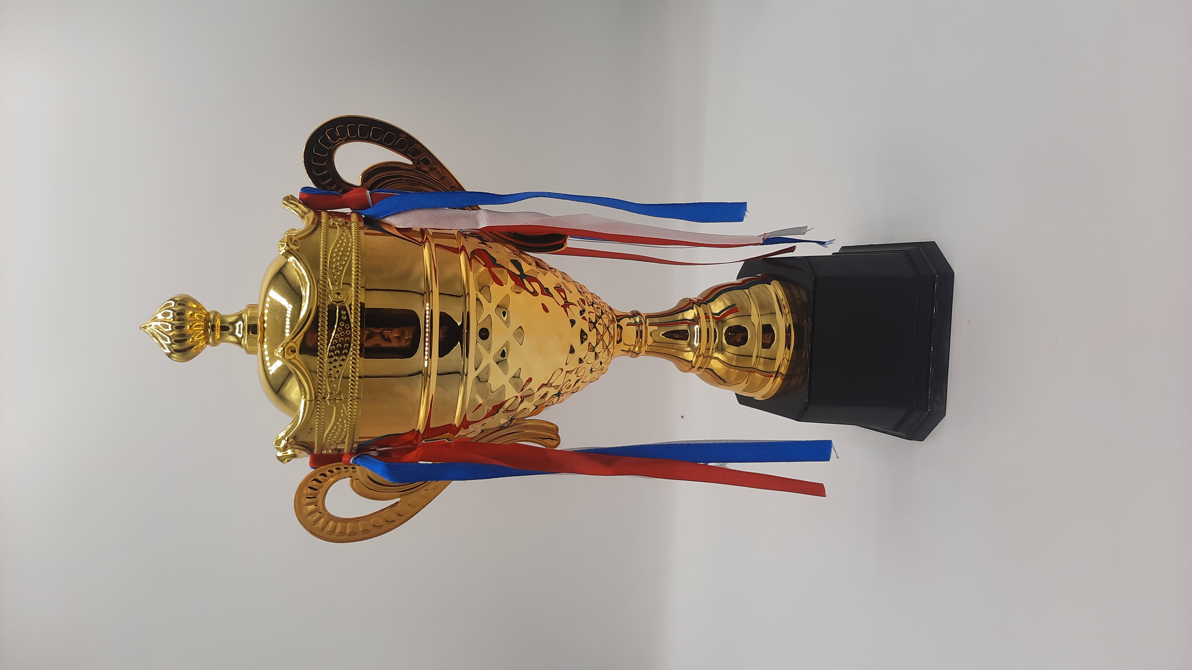 كاس رياضي ذهبي