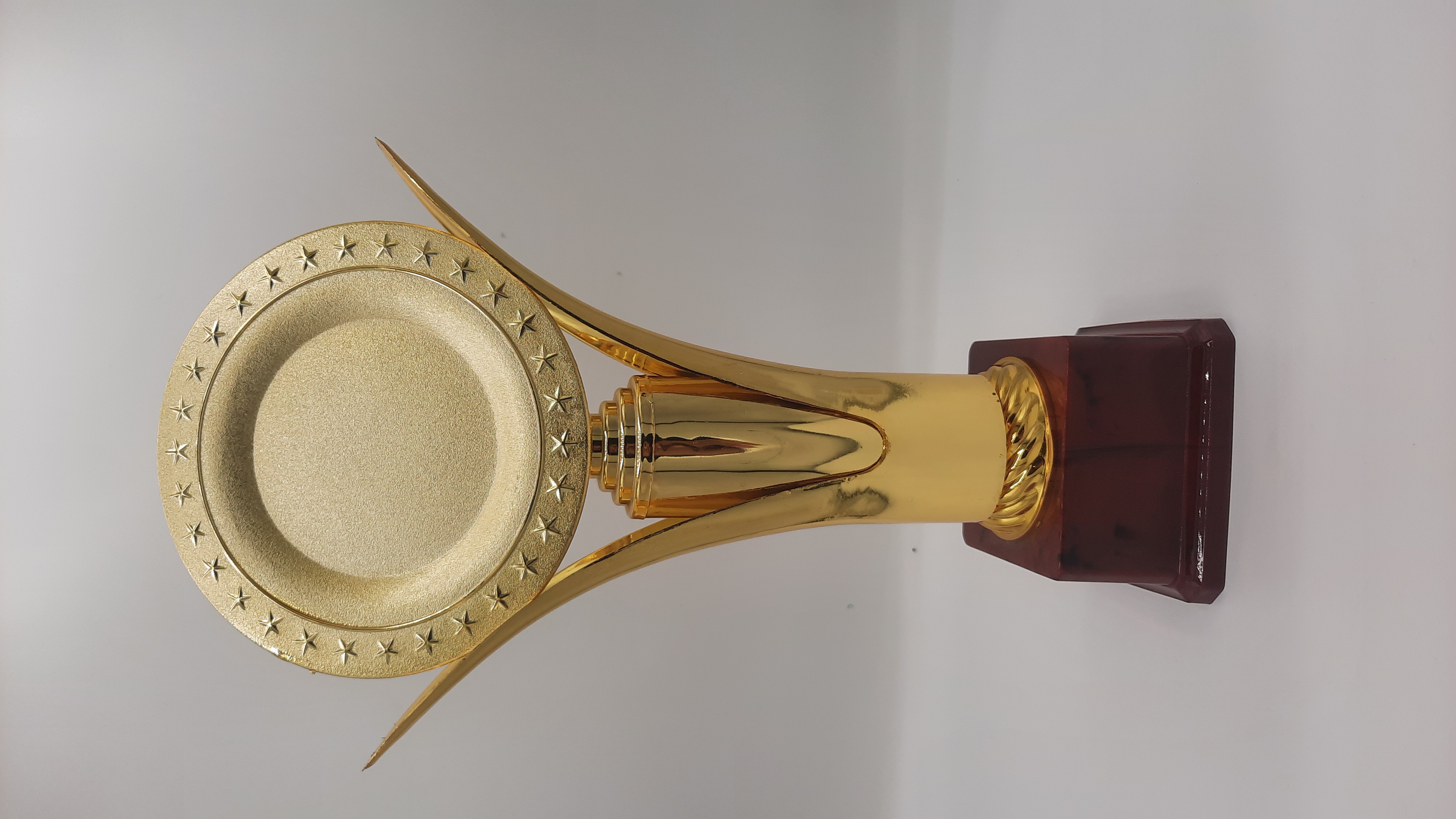 كاس رياضي ذهبي