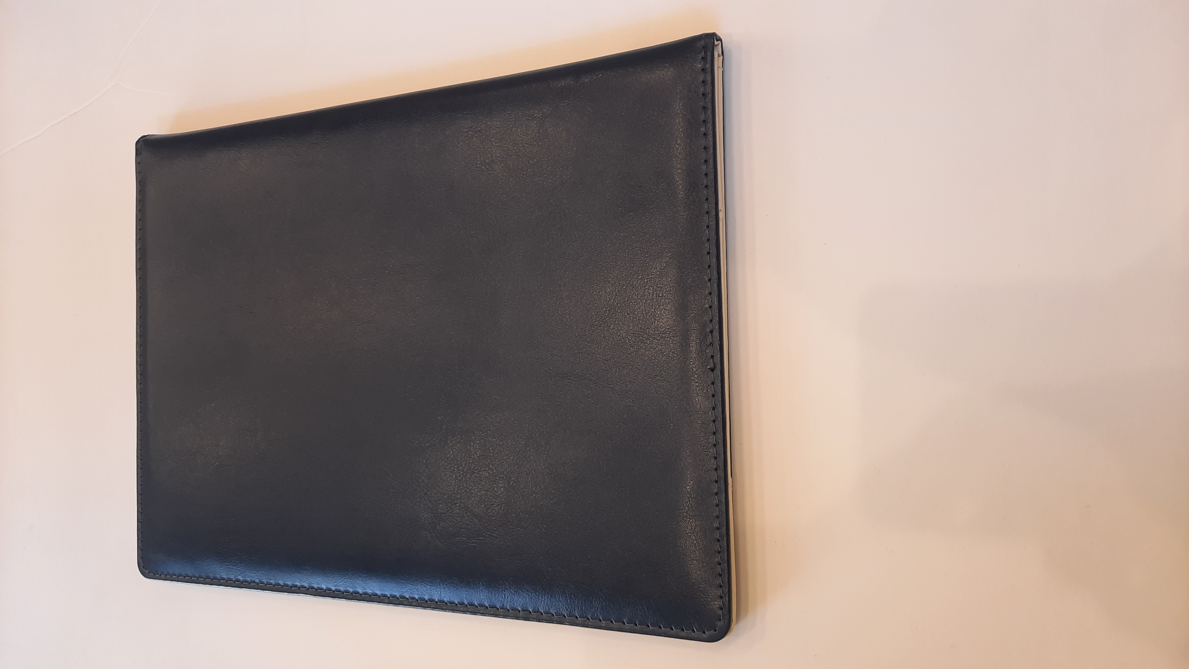 شهادة جلد فاخر كحلي