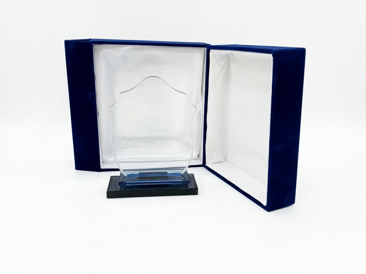 درع كريستال 12 سم علبة كرتونية