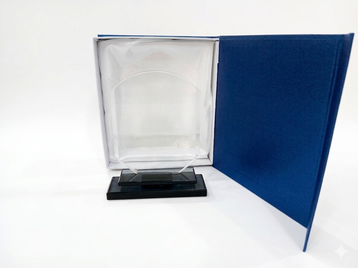 درع كريستال 12 سم علبة كرتونية